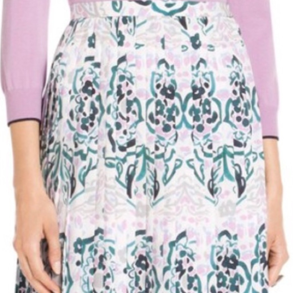 New St. John Painted Floral Motif Skirt Sz 8  $695